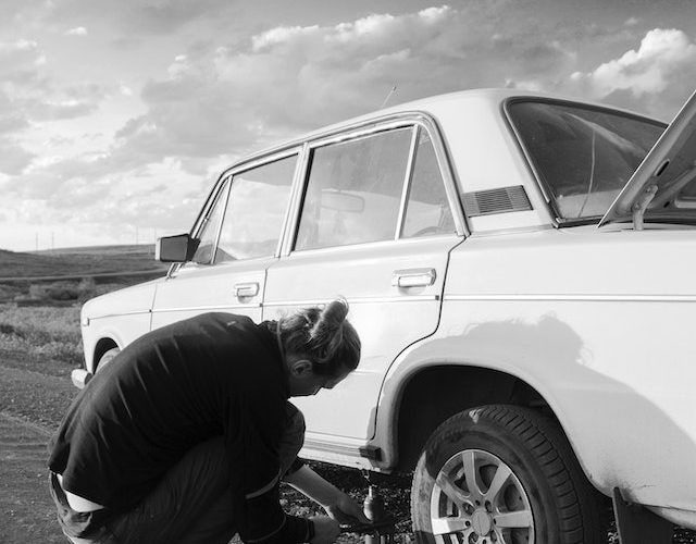Top rated Roadside Assistance Services Dubai  Trustworthy Support for Vehicle Breakdowns